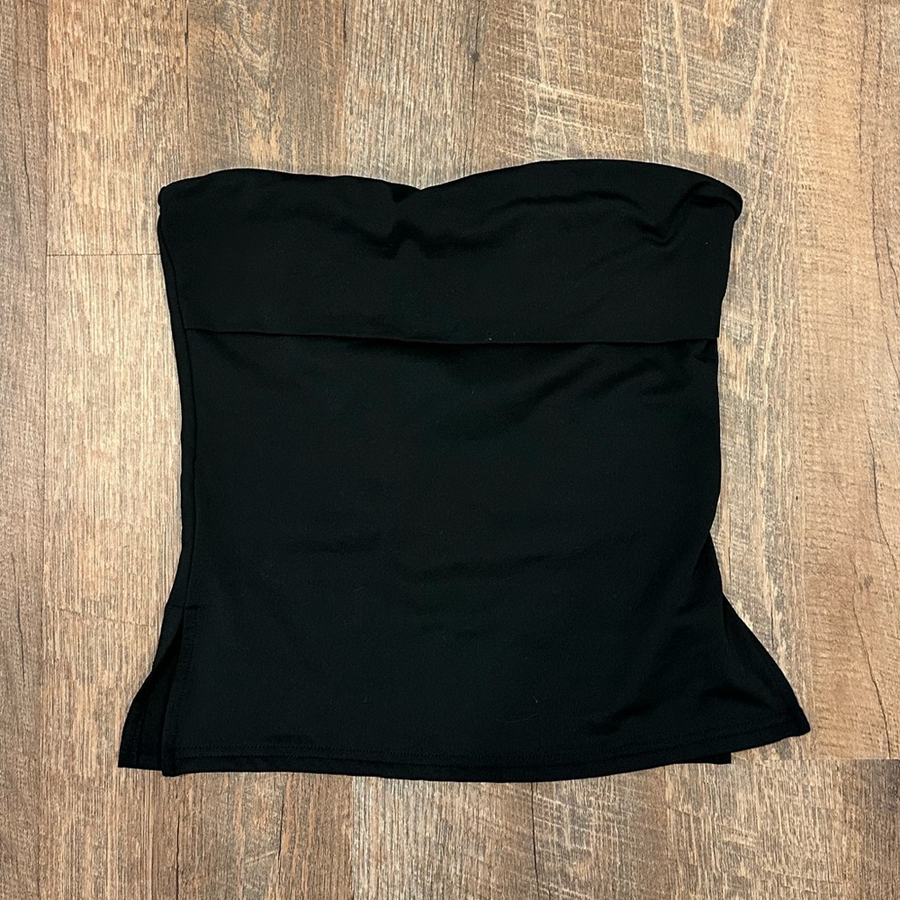 Black Strapless Foldover Tube Top with Side Slits - Picture 2 of 4